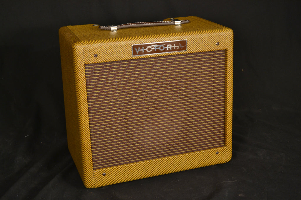 Victoria Model 518 Vintage Tweed Low Power5 watt Tube Amp Tribute to the 5F1 Champ Guitar Combo New