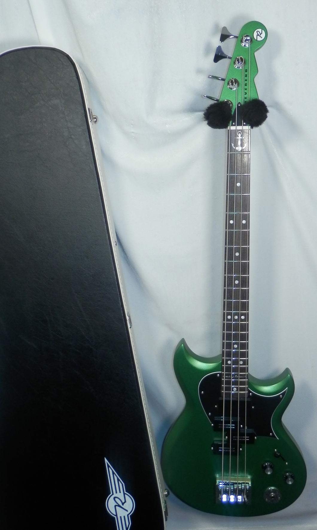 Reverend Signature Series Mike Watt Wattplower Mark II Satin Emerald Green Short Scale Bass with case New