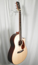 Load image into Gallery viewer, Larrivee LV-03 Rosewood Vine Special
