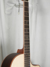 Load image into Gallery viewer, Larrivee LV-03 Rosewood Vine Special
