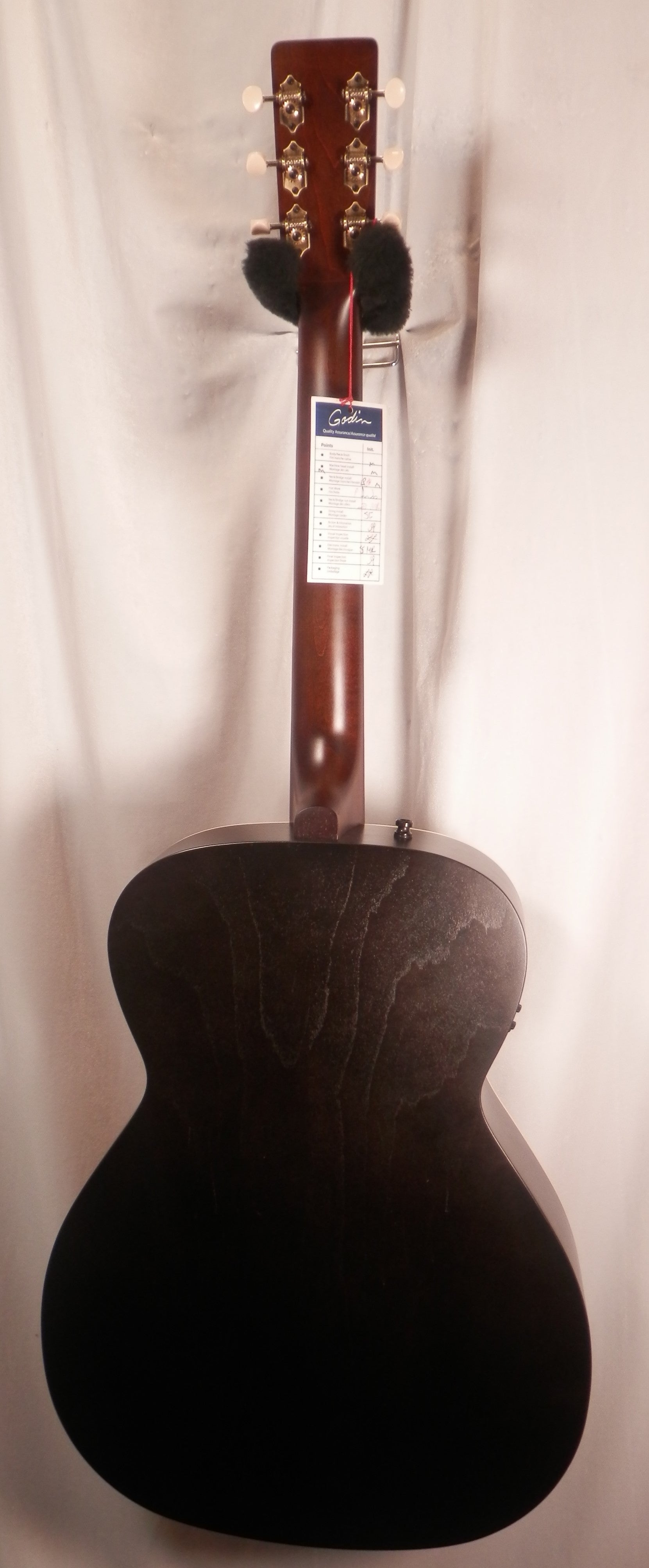 Art & Lutherie 042388 Legacy QIT Faded Black Concert Hall