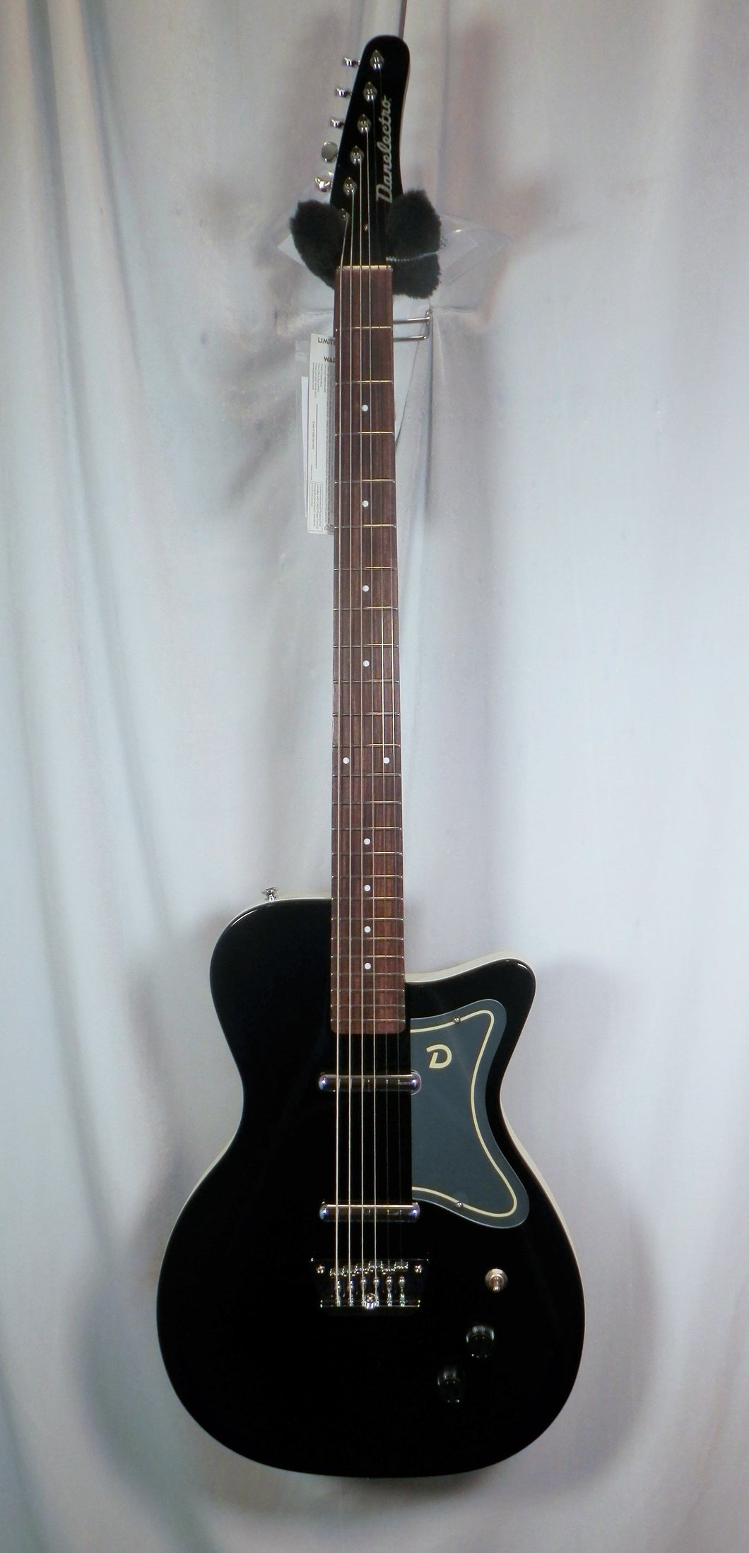 Danelectro D56BAR-BK Black Electric Baritone Guitar