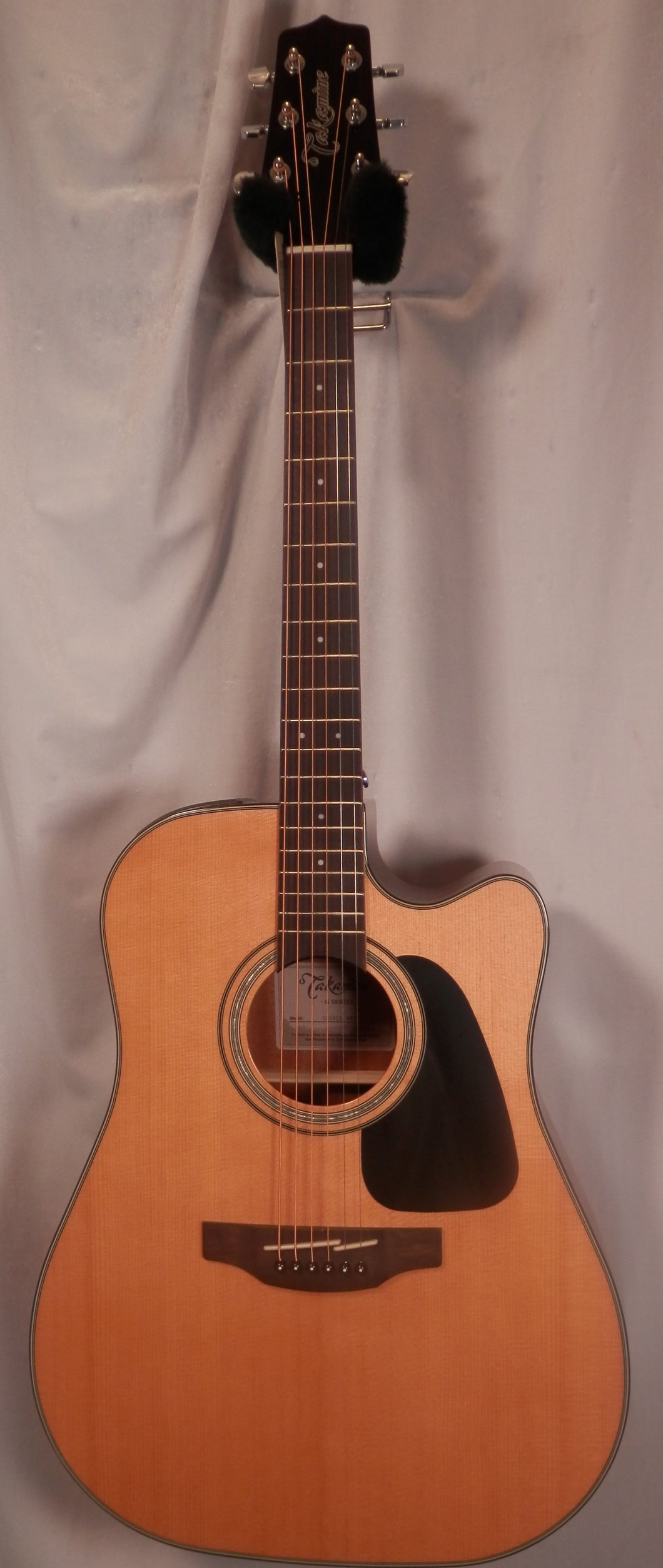 Takamine GD30CENAT G-Series Natural Cutaway Acoustic Electric