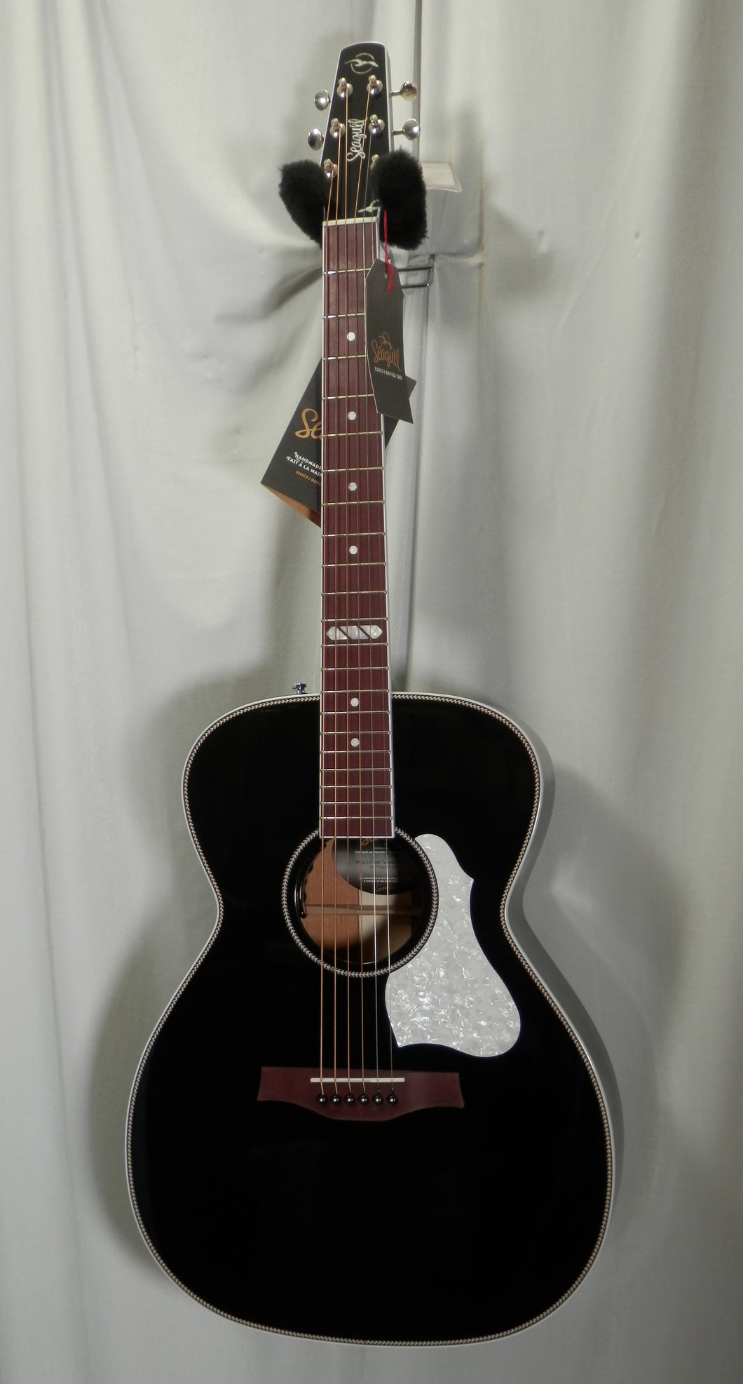 Seagull 047734 Artist Ltd. Tuxedo Black Anthem EQ acoustic electric guitar