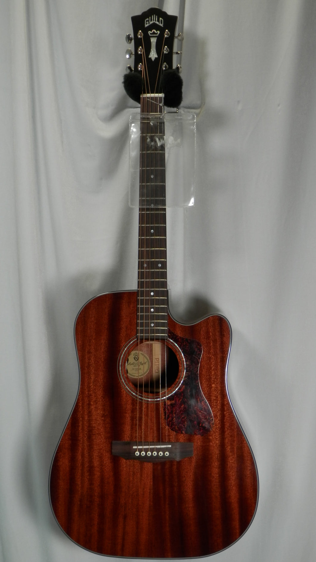 Guild D-120CE Natural Dreadnought Cutaway Acoustic Electric Guitar with gig bag