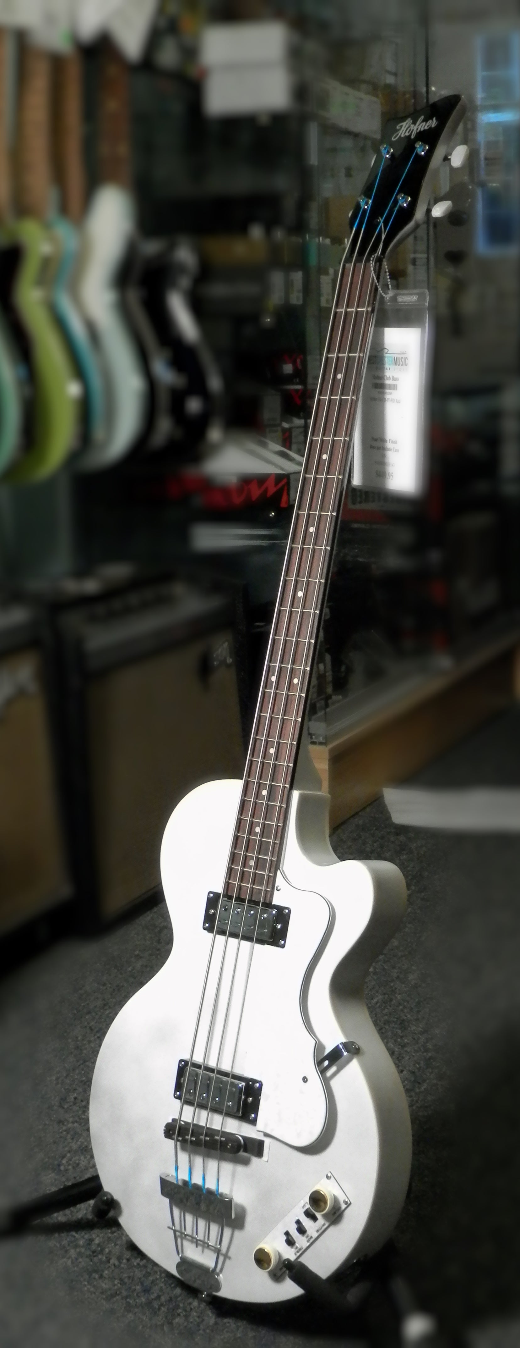 Hofner Ignition PRO Club Bass, Pearl White – Al Bien's West
