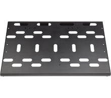 Load image into Gallery viewer, Voodoo Lab Dingbat Medium Pedalboard and Case new
