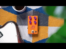 Load and play video in Gallery viewer, JHS Cheese Ball CZ Fuzz/Distortion Guitar Effect Pedal
