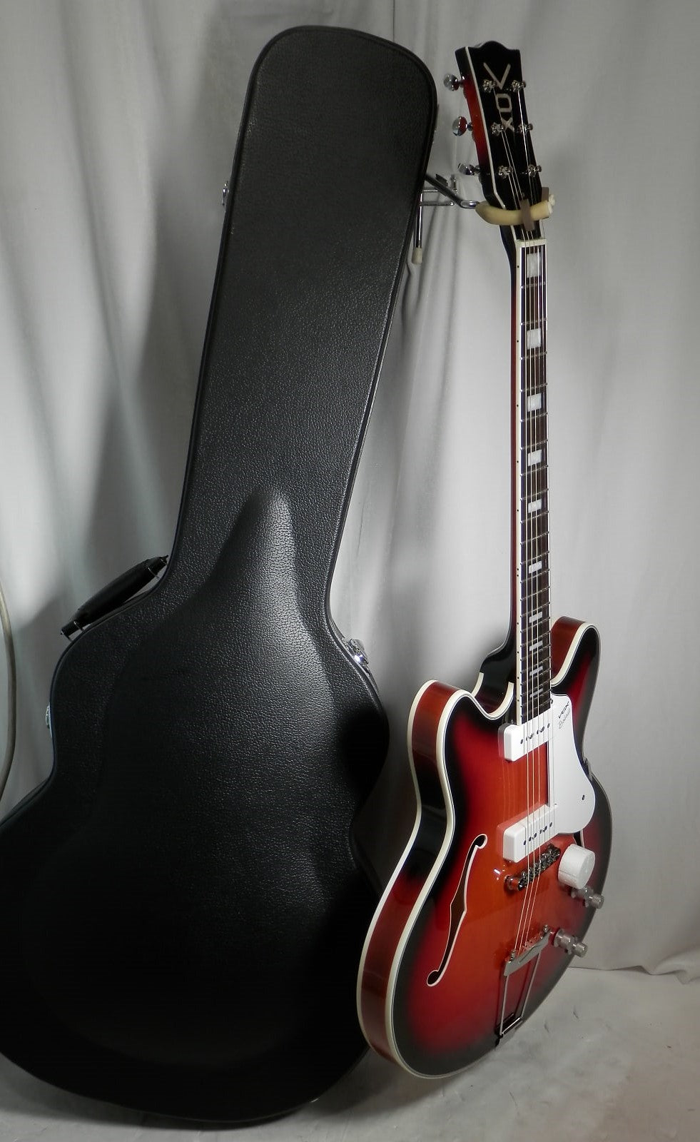 セミアコ　VOX Bobcat V90 サンバースト Vox Bobcat V90-SB Sunburst Semi-Hollow Electric with hard case